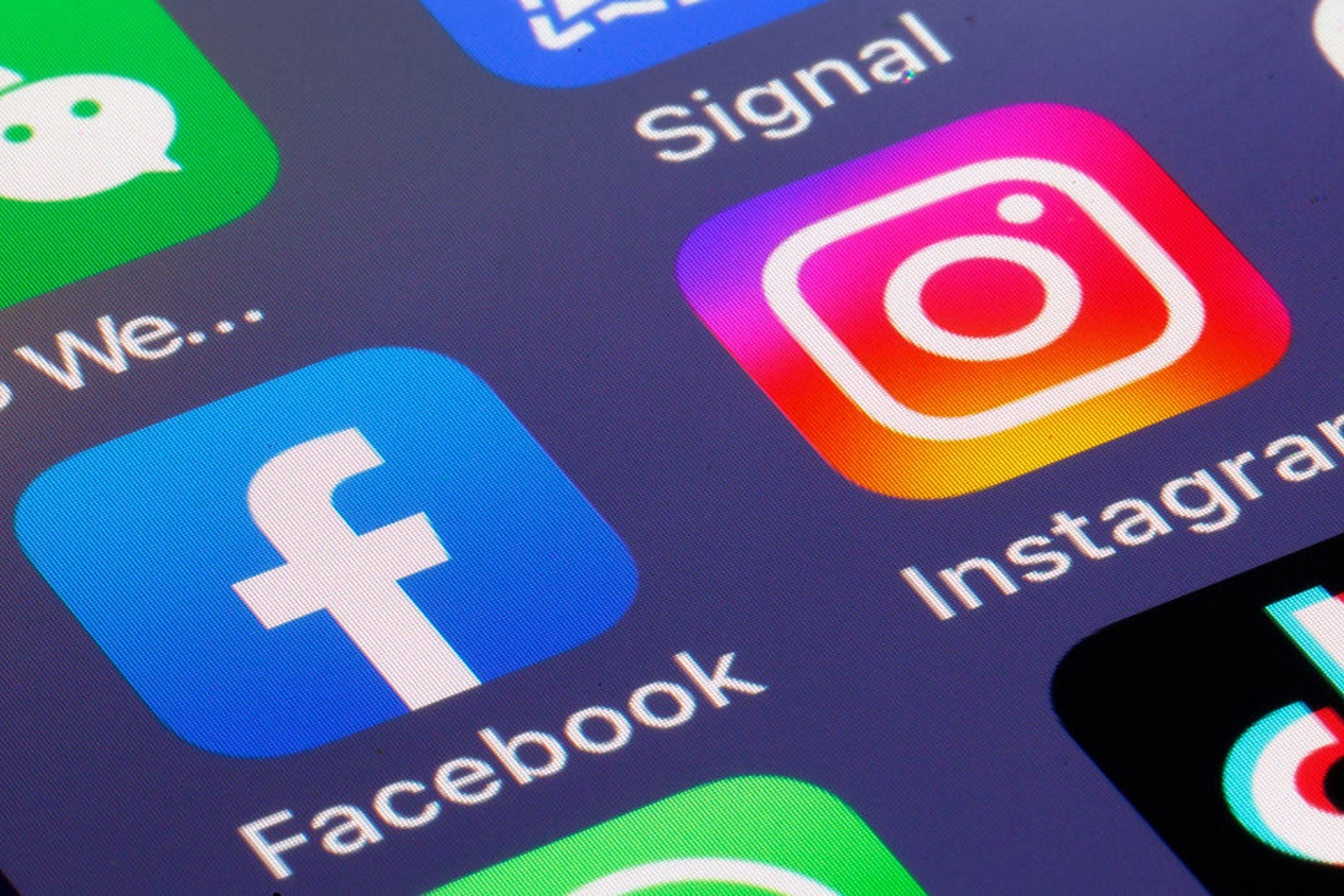 Facebook e Instagram lanzan suscripciones de pago para Europa